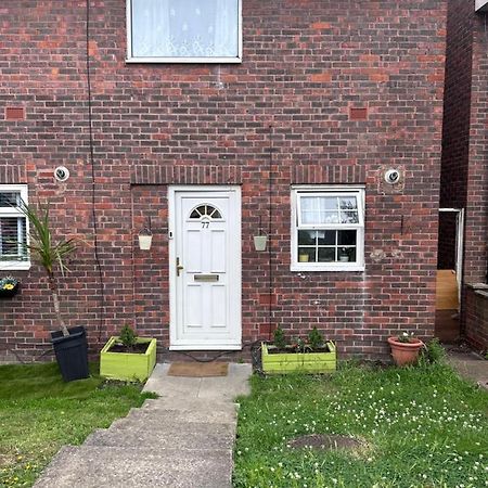 77 Blenheim Road Apartment Northolt  Luaran gambar